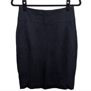Cabi Black Pencil Skirt Size 4 🖤